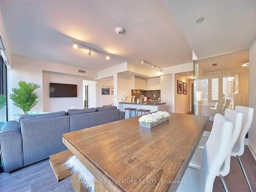 1004-188 Cumberland St, Toronto, ON - Indoor Photo Showing Dining Room