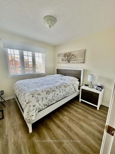 3144 Cabano Cres, Mississauga, ON - Indoor Photo Showing Bedroom