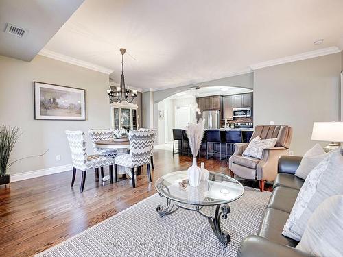 408-60 Ann St, Caledon, ON - Indoor Photo Showing Living Room