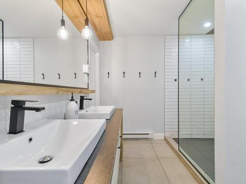 Ensuite bathroom - 358 Rue Des Orioles, Terrebonne (Lachenaie), QC - Indoor Photo Showing Bathroom