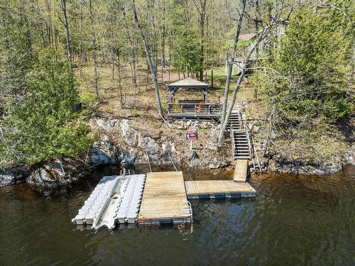 Exterior - 145 Ch. L'Heureux, Lac-Sainte-Marie, QC - Outdoor With Body Of Water