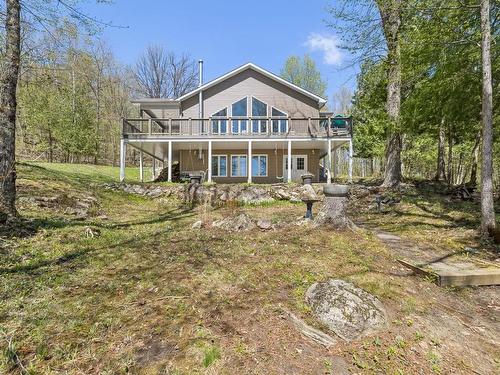 ExtÃ©rieur - 145 Ch. L'Heureux, Lac-Sainte-Marie, QC - Outdoor With Deck Patio Veranda