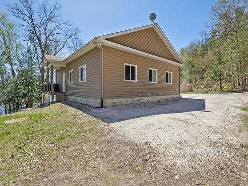 Exterior - 145 Ch. L'Heureux, Lac-Sainte-Marie, QC - Outdoor