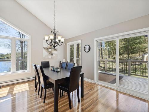 Dining room - 145 Ch. L'Heureux, Lac-Sainte-Marie, QC - Indoor Photo Showing Dining Room