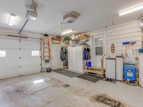 Garage - 438 Route Du Long-Sault, Saint-André-D'Argenteuil, QC - Indoor Photo Showing Garage