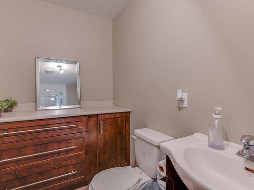 Salle de bains - 102-3360 Rue Jacob-Jordan, Terrebonne (Terrebonne), QC 