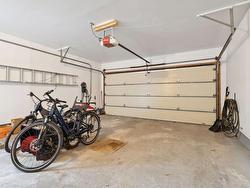 Garage - 