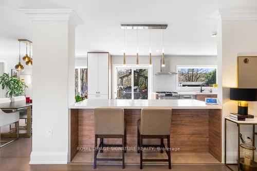 3 Wildrose Cres, Markham, ON - Indoor Photo Showing Kitchen With Upgraded Kitchen