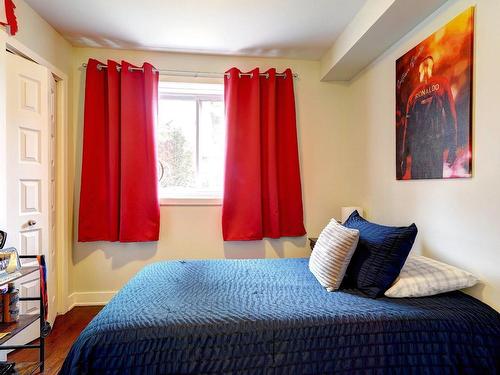 Bedroom - 120 Av. De Lorraine, Lachute, QC - Indoor Photo Showing Bedroom