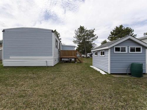 68 Taylor Drive, Thunder Bay, ON - Outdoor With Exterior
