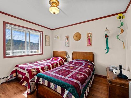 4085 Paxton Valley Rd, Kamloops, BC - Indoor Photo Showing Bedroom