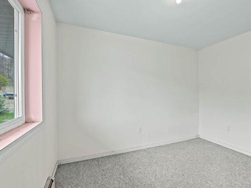 4085 Paxton Valley Rd, Kamloops, BC - Indoor Photo Showing Other Room