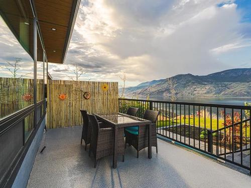 336 Rue Cheval Noir, Kamloops, BC - Outdoor With Exterior