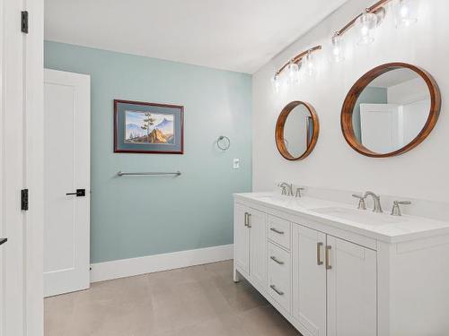 336 Rue Cheval Noir, Kamloops, BC - Indoor Photo Showing Bathroom