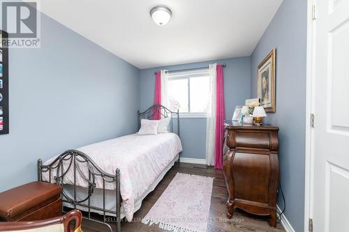 8 Edwin Drive, Brampton, ON - Indoor Photo Showing Bedroom
