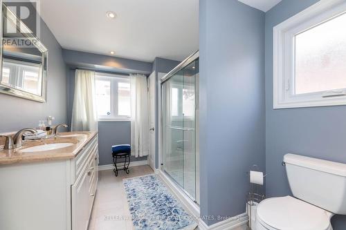8 Edwin Drive, Brampton, ON - Indoor Photo Showing Bathroom