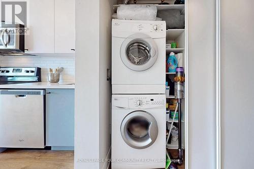 #338 -7608 Yonge St E, Vaughan, ON - Indoor Photo Showing Laundry Room