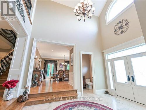 15 Lake Woods Drive, Whitchurch-Stouffville, ON - Indoor Photo Showing Other Room