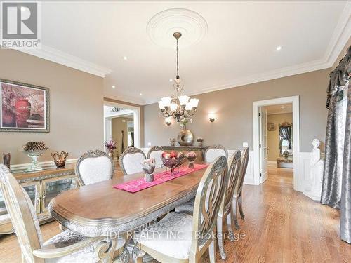 15 Lake Woods Drive, Whitchurch-Stouffville, ON - Indoor Photo Showing Dining Room