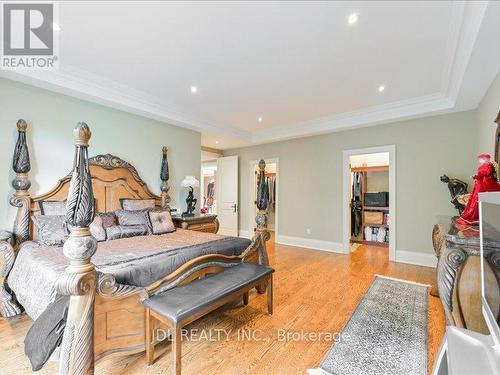 15 Lake Woods Drive, Whitchurch-Stouffville, ON - Indoor Photo Showing Bedroom