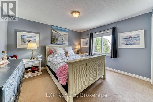 59 Highlands Crescent, Collingwood, ON - Indoor Photo Showing Bedroom