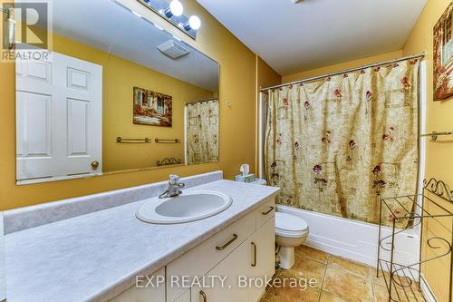 59 Highlands Crescent, Collingwood, ON - Indoor Photo Showing Bedroom