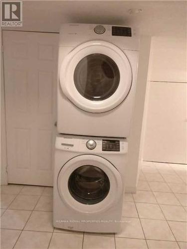 48 Angelucci Drive, Brampton, ON - Indoor Photo Showing Laundry Room