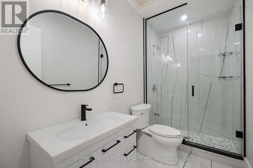 48 Silverthorn Avenue, Toronto, ON - Indoor Photo Showing Bathroom