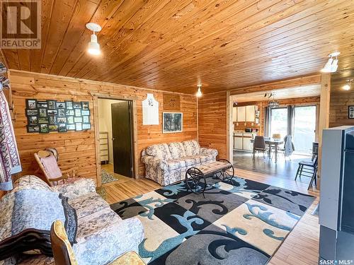 33 Birch Crescent, Kimball Lake, SK - Indoor Photo Showing Living Room