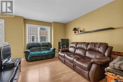 26 302 Herold Road, Saskatoon, SK - Indoor Photo Showing Living Room