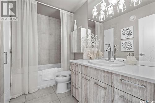 322 Bellmont Crescent, Saskatoon, SK - Indoor Photo Showing Bathroom