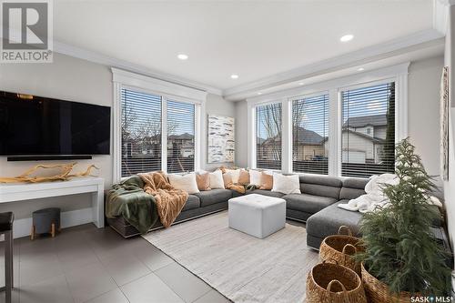 322 Bellmont Crescent, Saskatoon, SK - Indoor Photo Showing Living Room