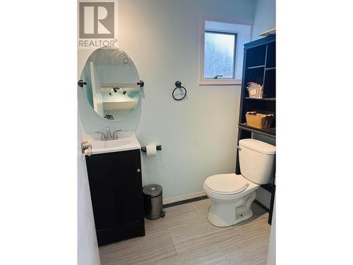1011 Dog Creek Road, Williams Lake, BC - Indoor Photo Showing Bathroom