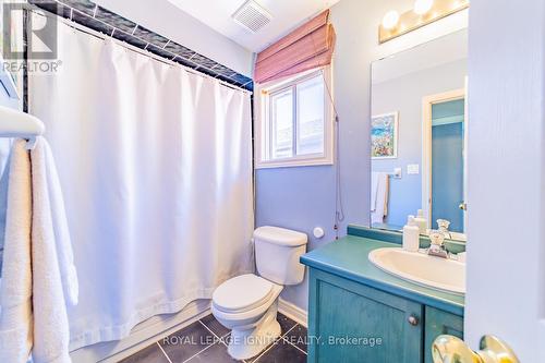 756 Swan Place, Pickering, ON - Indoor Photo Showing Bathroom