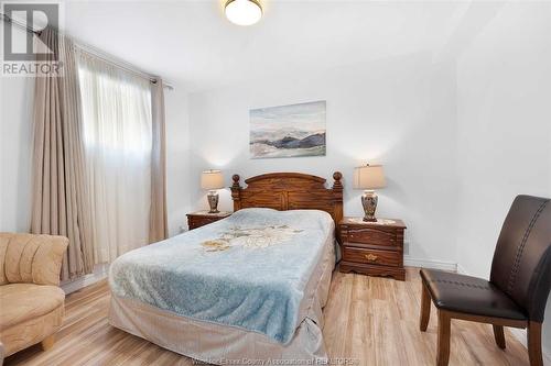1102 Imperial Crescent, Windsor, ON - Indoor Photo Showing Bedroom