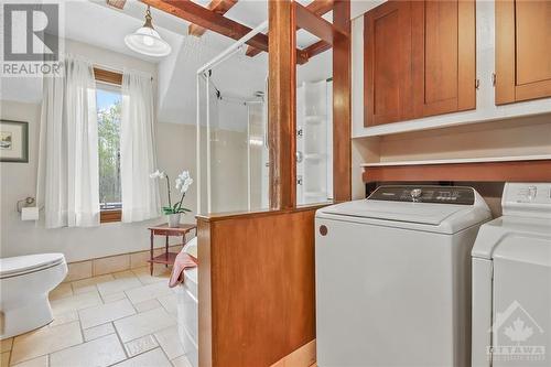 Laundry is conveniently in the bathroom - 7080 Devereaux Road, Ottawa, ON 