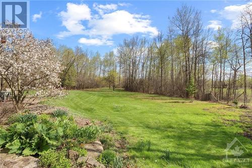 The gardens and trails - 7080 Devereaux Road, Ottawa, ON 