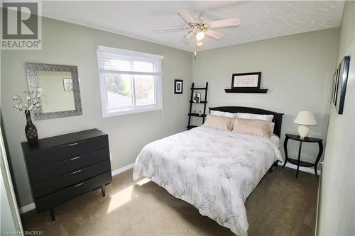 265 4Th Street Crescent, Hanover, ON - Indoor Photo Showing Bedroom