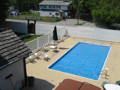 E - 1680 Sinclair Avenue, Windermere, BC - Outdoor With In Ground Pool