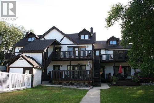 1680 Sinclair  Avenue Unit# E, Windermere, BC - Outdoor With Deck Patio Veranda With Facade