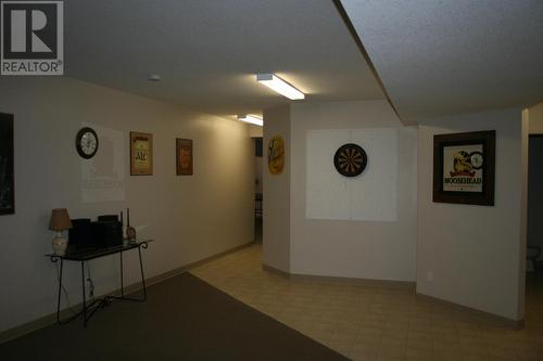 1680 Sinclair  Avenue Unit# E, Windermere, BC - Indoor Photo Showing Other Room