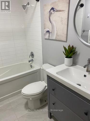116 Eaton Street, Halton Hills, ON - Indoor Photo Showing Bathroom