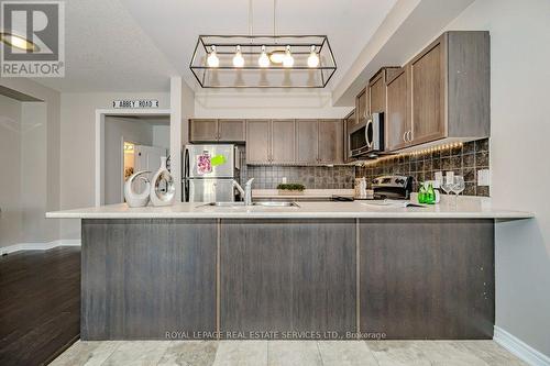 37 Nisbet Boulevard, Hamilton, ON - Indoor Photo Showing Kitchen With Double Sink