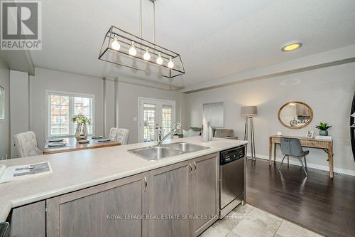 37 Nisbet Boulevard, Hamilton, ON - Indoor Photo Showing Kitchen With Double Sink
