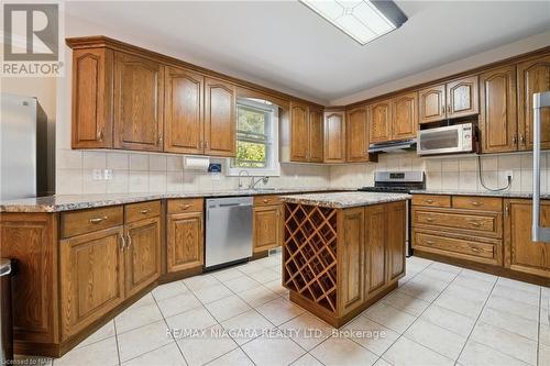1673 St. Paul Street W, St. Catharines, ON - Indoor Photo Showing Kitchen