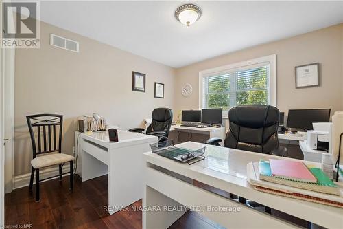 1673 St. Paul Street W, St. Catharines, ON - Indoor Photo Showing Office