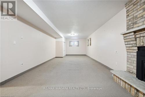 1673 St. Paul Street W, St. Catharines, ON - Indoor Photo Showing Other Room