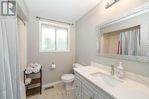 176 Westchester Drive, Kitchener, ON - Indoor Photo Showing Bathroom