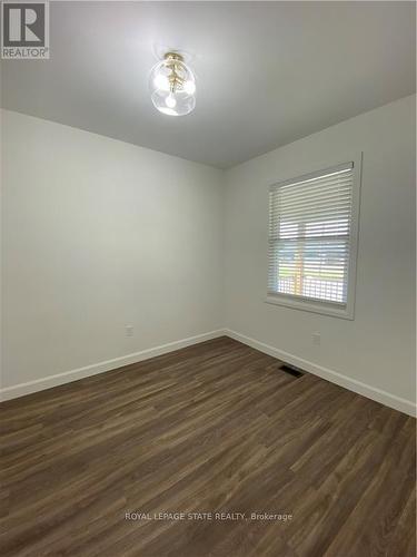 Upper - 176 Queensdale Avenue E, Hamilton, ON - Indoor Photo Showing Other Room