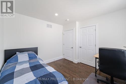 20 Beaucourt Road, Hamilton, ON - Indoor Photo Showing Bedroom